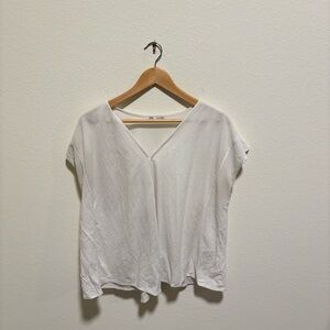 Zara White V-Neck Short Sleeve Top blouse